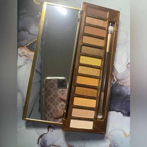 NIB UD Naked Honey Palette 🍯